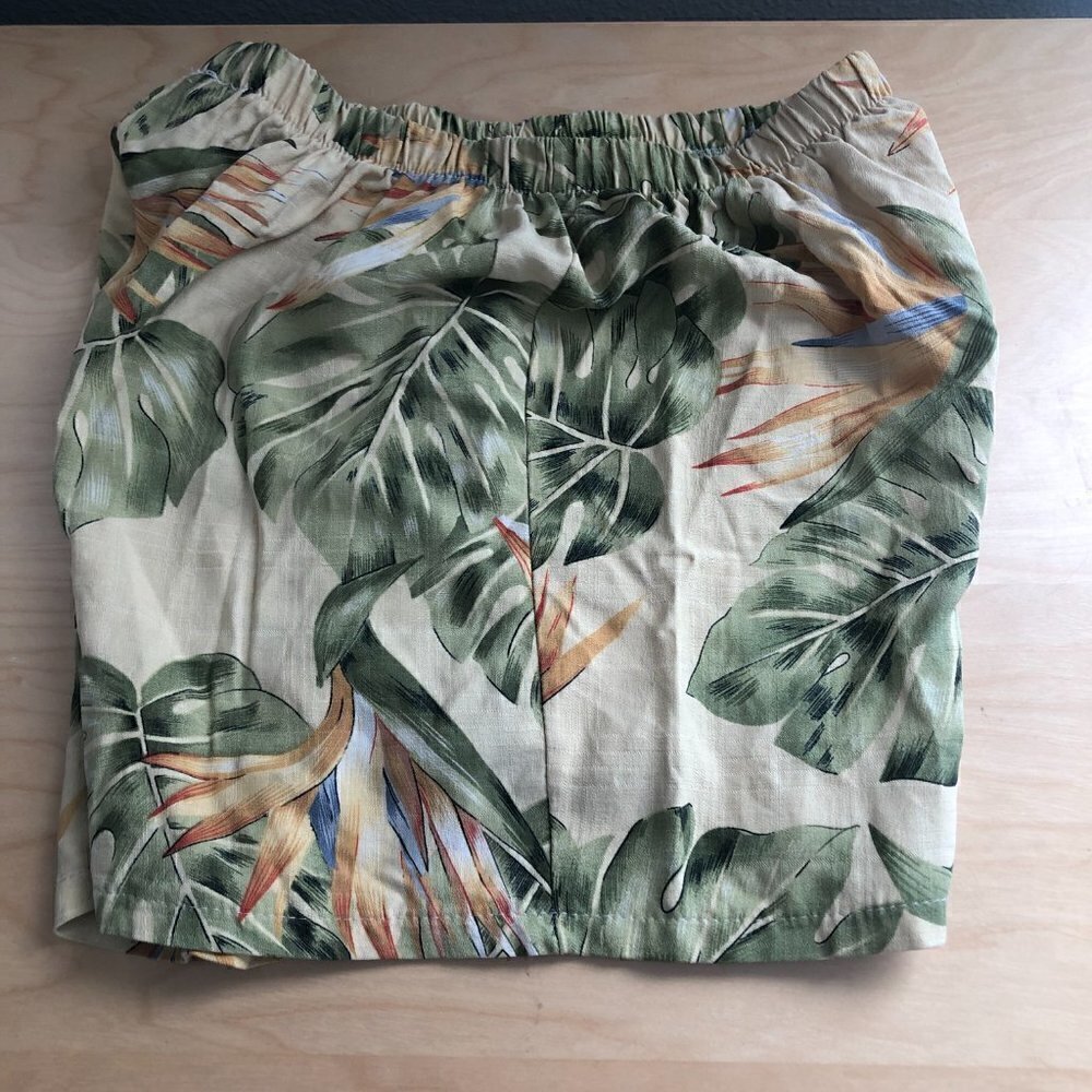 Vintage Y2K Urban Renewal Green & Tan Paradise Floral Shorts S / M Renewable